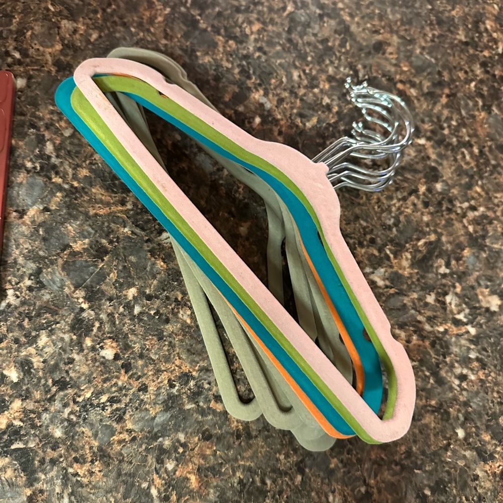 Felt kids hanger’s